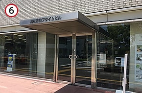 右手にある高松寿町プライムビル3階が当事務所です<br>
エレベーターでお上がりください